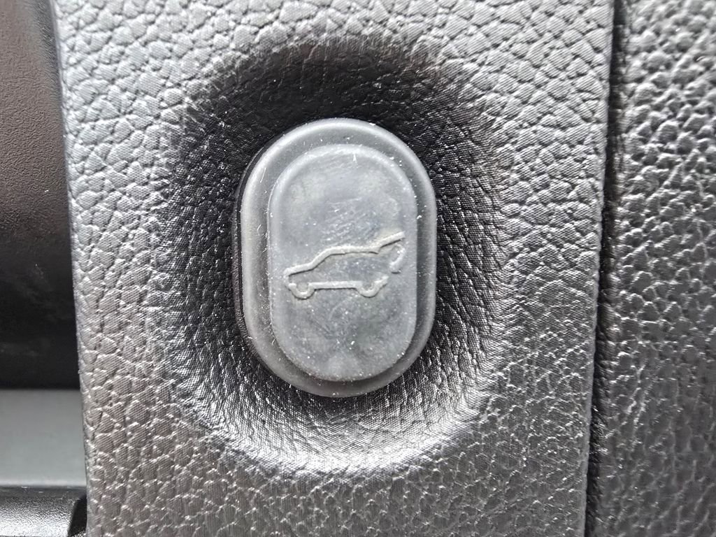 Used 2019 GMC Yukon XL SLT w/ Premium Edition image 20