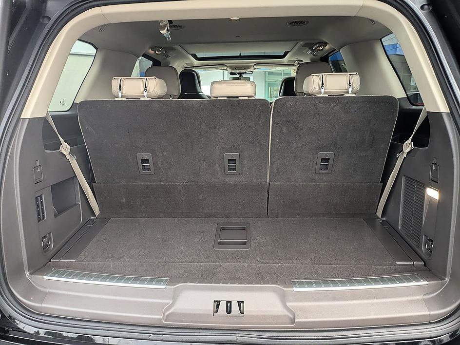 Used 2022 Lincoln Navigator Reserve AWD/4WD image 29