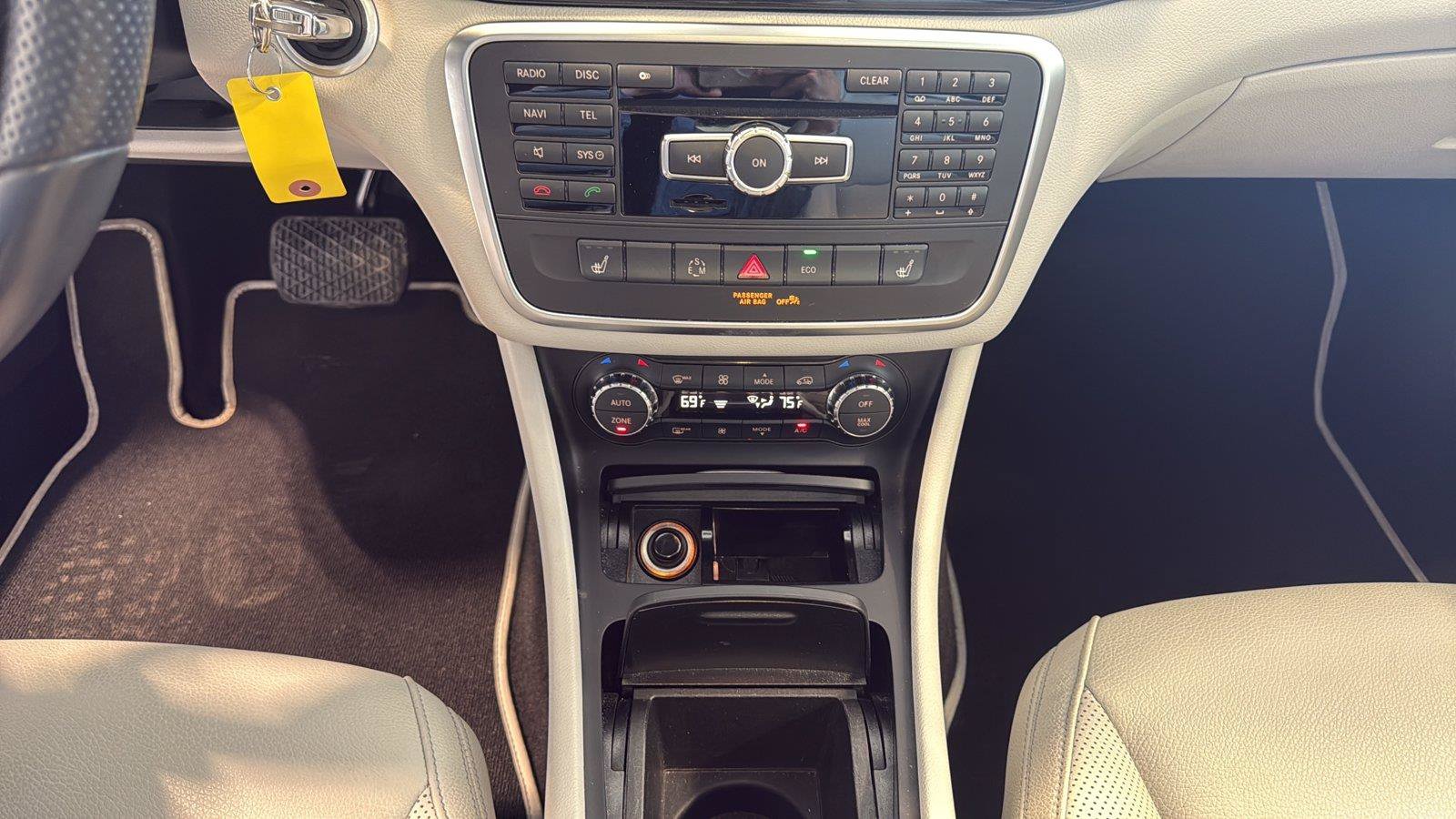 Used 2014 Mercedes-Benz CLA 250 image 26
