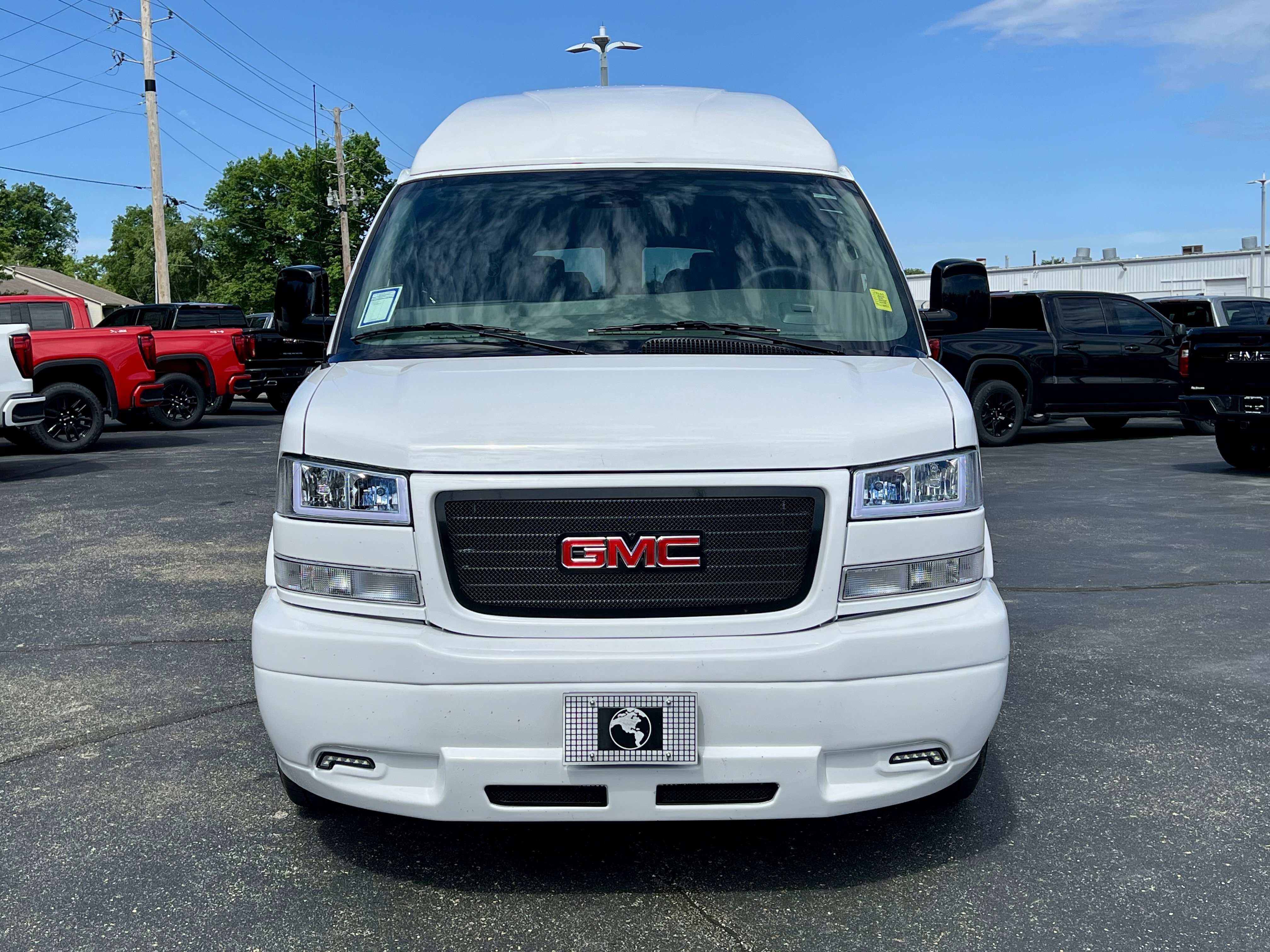 New 2026 GMC Savana 2500 Extended w/ Driver Convenience Package RWD image 2