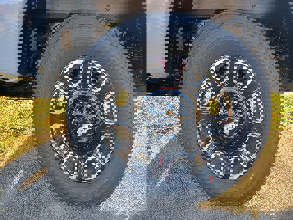 New 2026 Ford F250 Platinum image 25