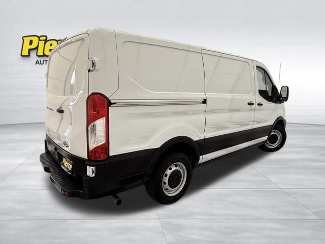 Used 2021 Ford Transit 150 Low Roof RWD image 5