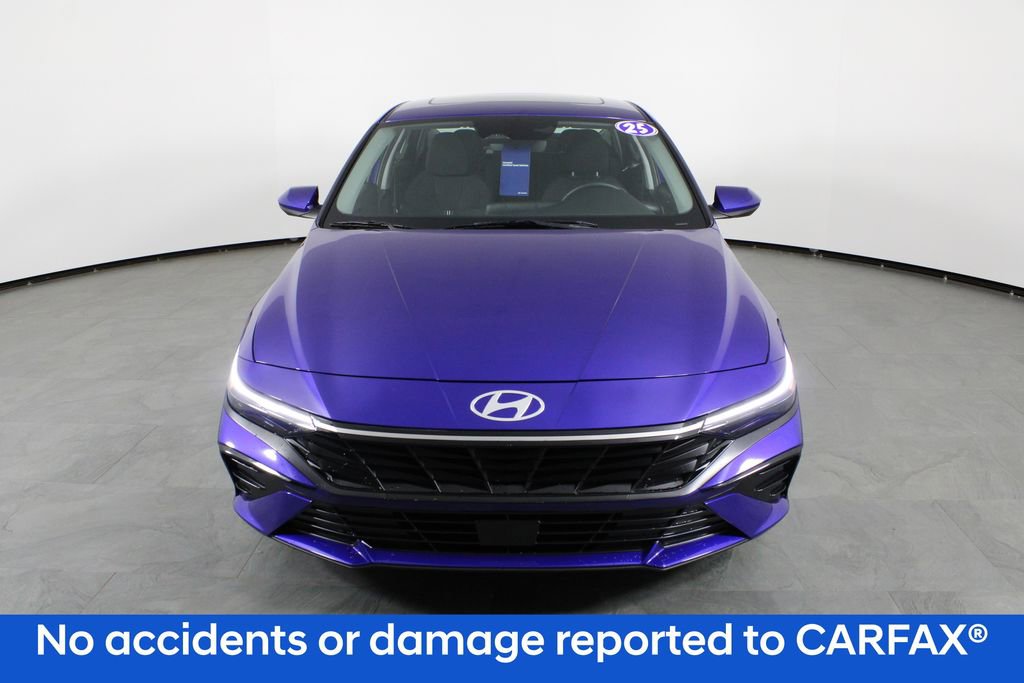 Used 2025 Hyundai Elantra SEL image 5