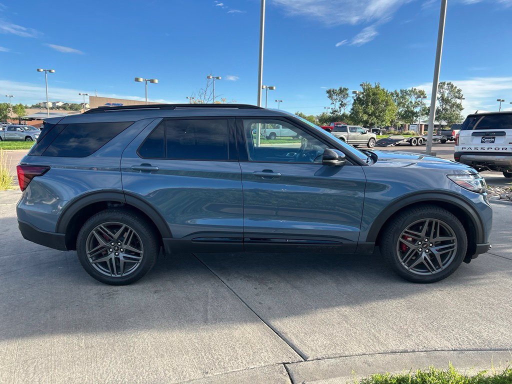 Used 2026 Ford Explorer ST AWD/4WD image 9