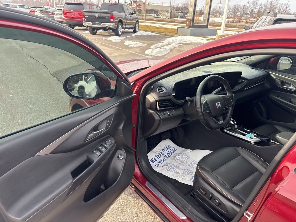 Used 2024 Buick Envista Avenir image 20