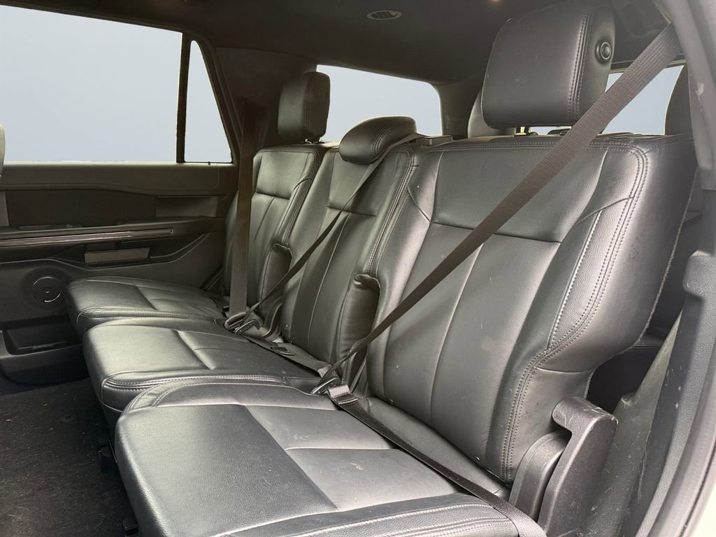 Used 2020 Ford Expedition XLT image 13