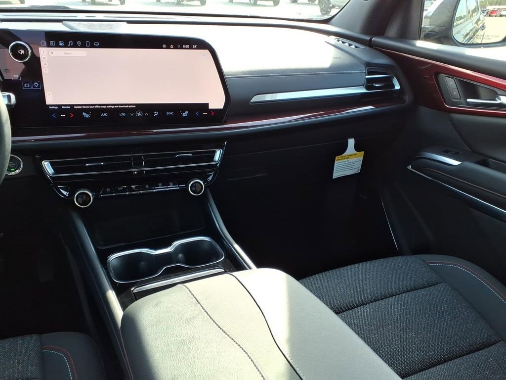 Used 2024 Chevrolet Traverse Z71 w/ Enhanced Driving Package image 10