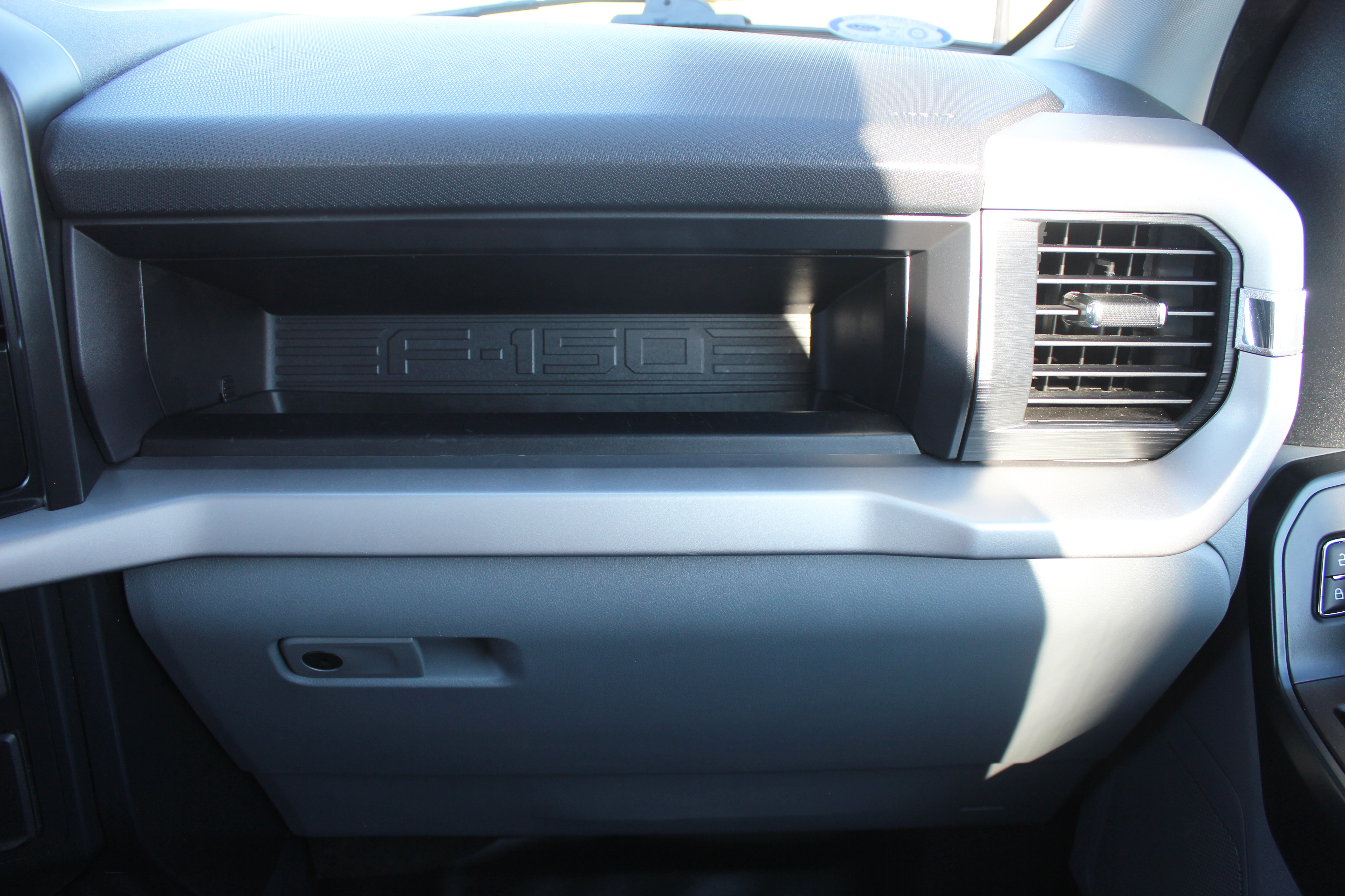 Used 2022 Ford F150 XL image 45