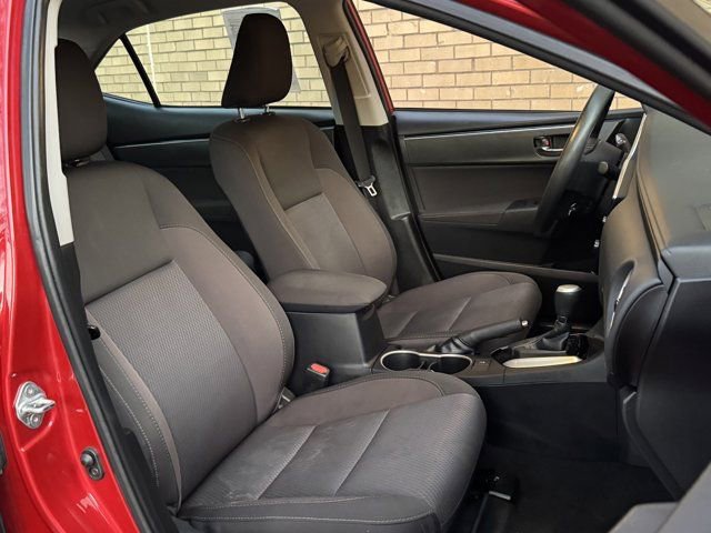 Used 2018 Toyota Corolla LE FWD image 8