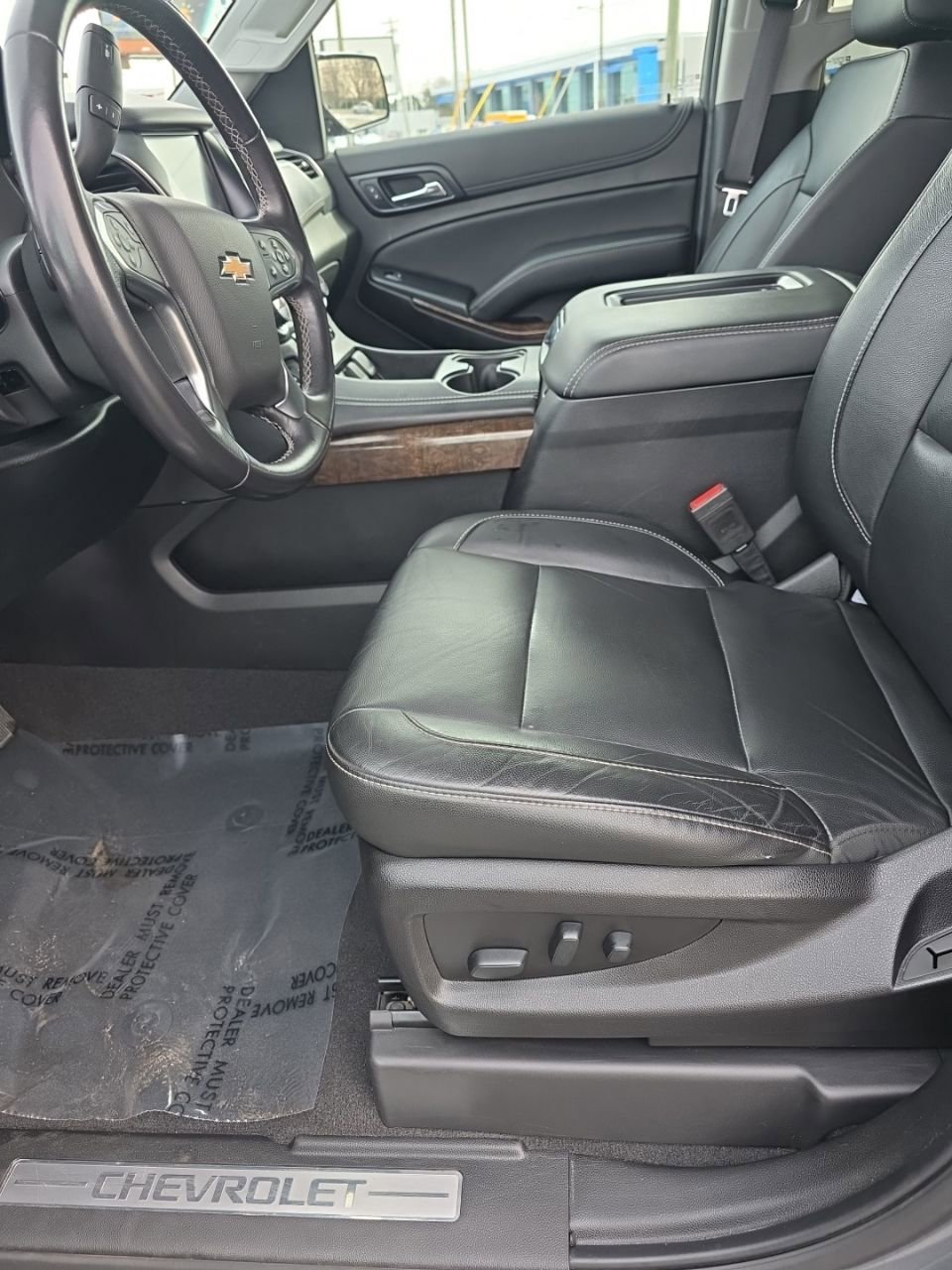 Used 2020 Chevrolet Suburban LT image 13