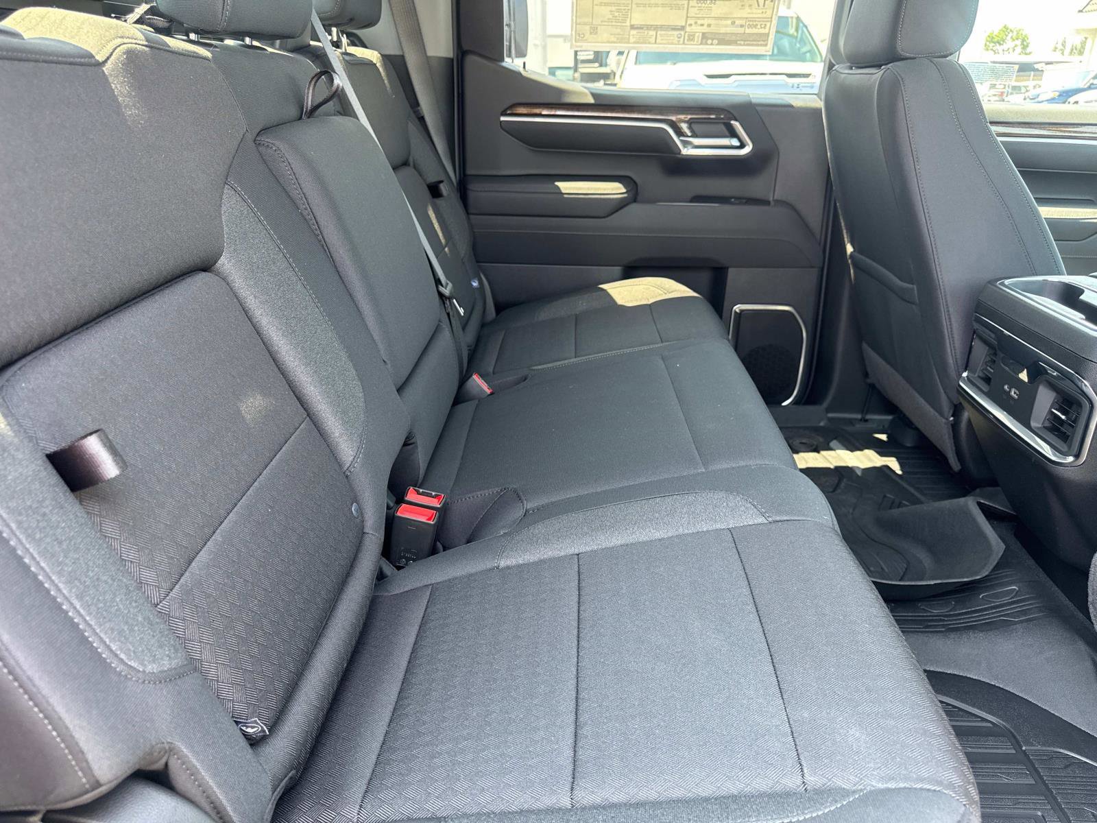 New 2026 GMC Sierra 1500 Elevation image 25