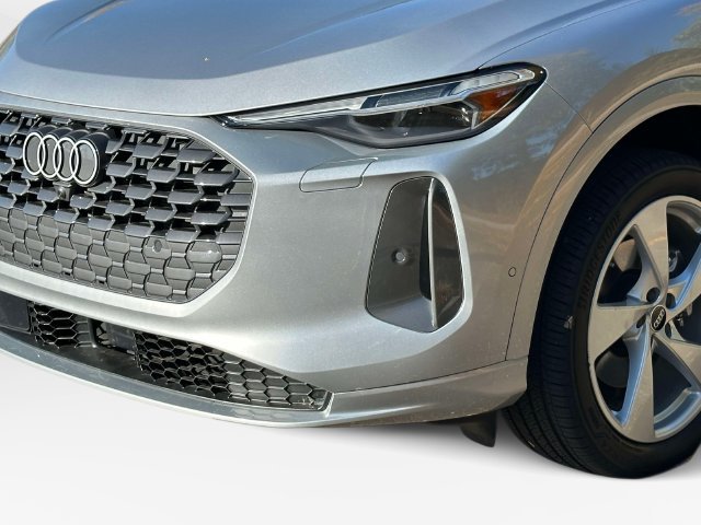 Certified 2025 Audi Q5 Premium Plus AWD/4WD image 8