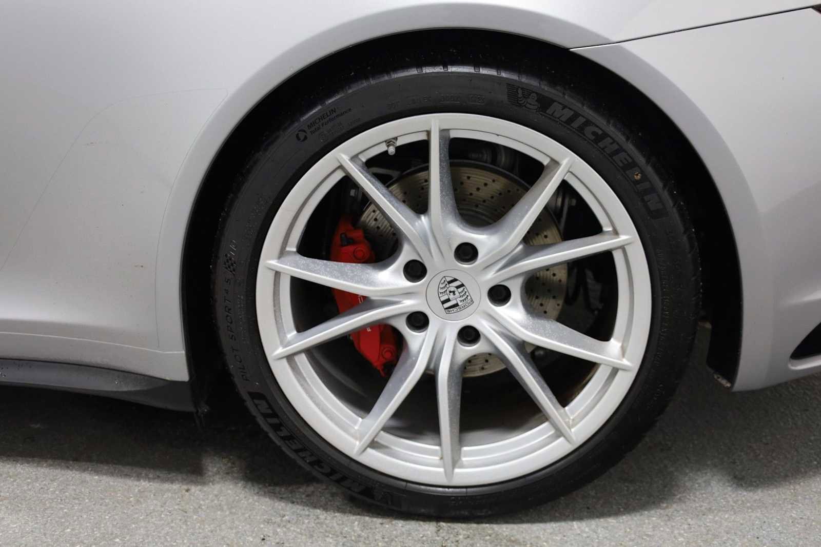 Certified 2018 Porsche 911 Carrera 4S image 36