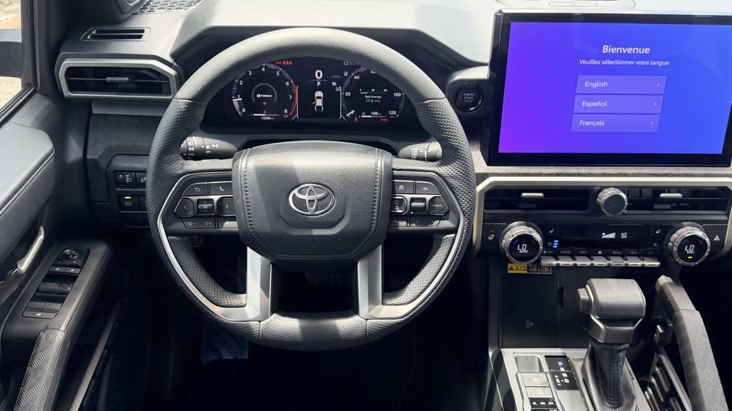 Used 2025 Toyota Tacoma Limited AWD/4WD image 15