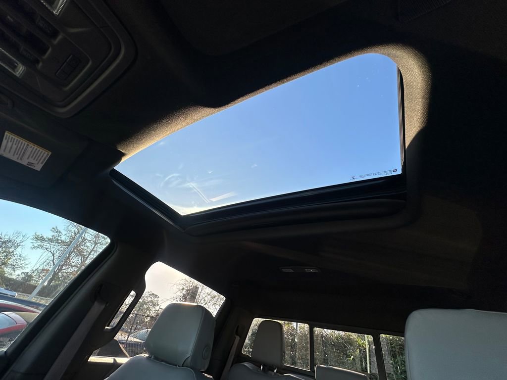 Used 2021 Chevrolet Silverado 1500 LTZ w/ LTZ Premium Package image 73