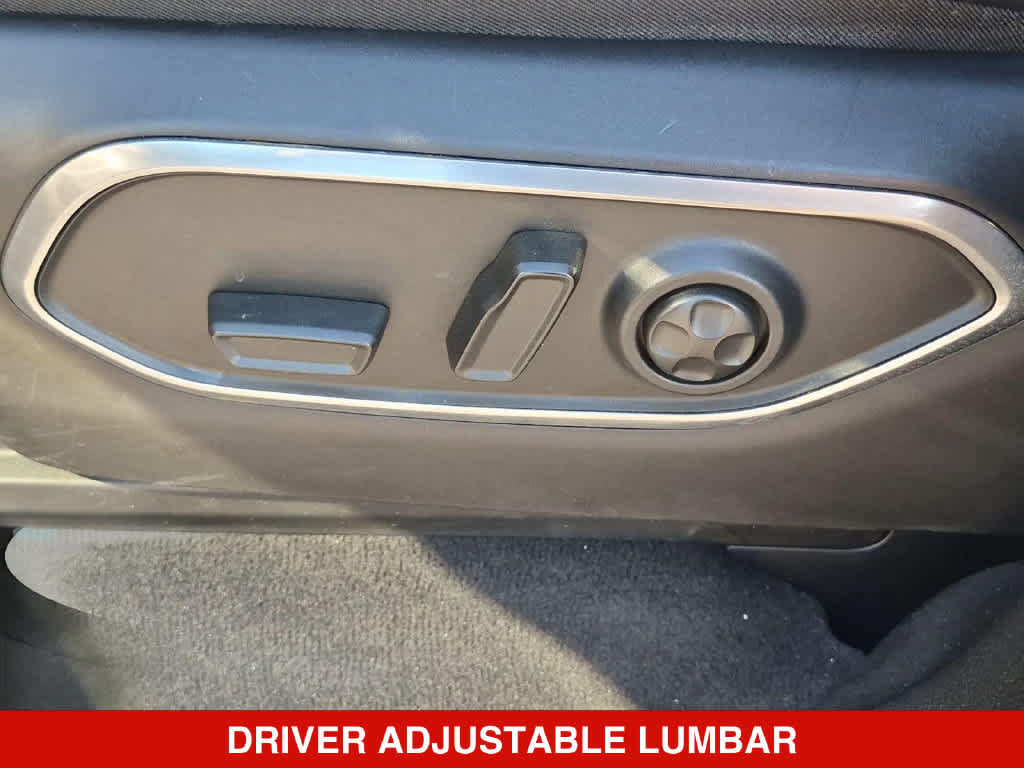 Used 2024 Jeep Wagoneer L Series II AWD/4WD image 17