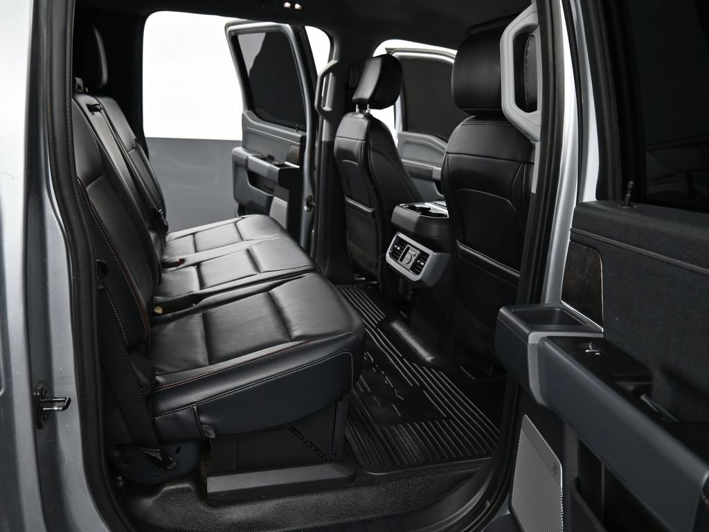 Used 2024 Ford F350 Lariat image 17