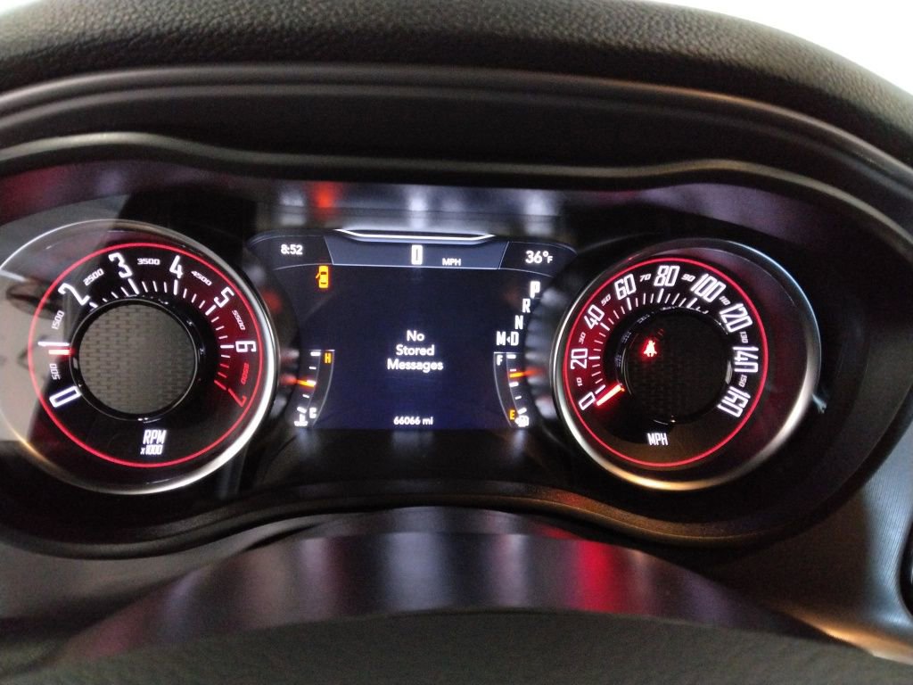 Used 2023 Dodge Challenger SXT image 15