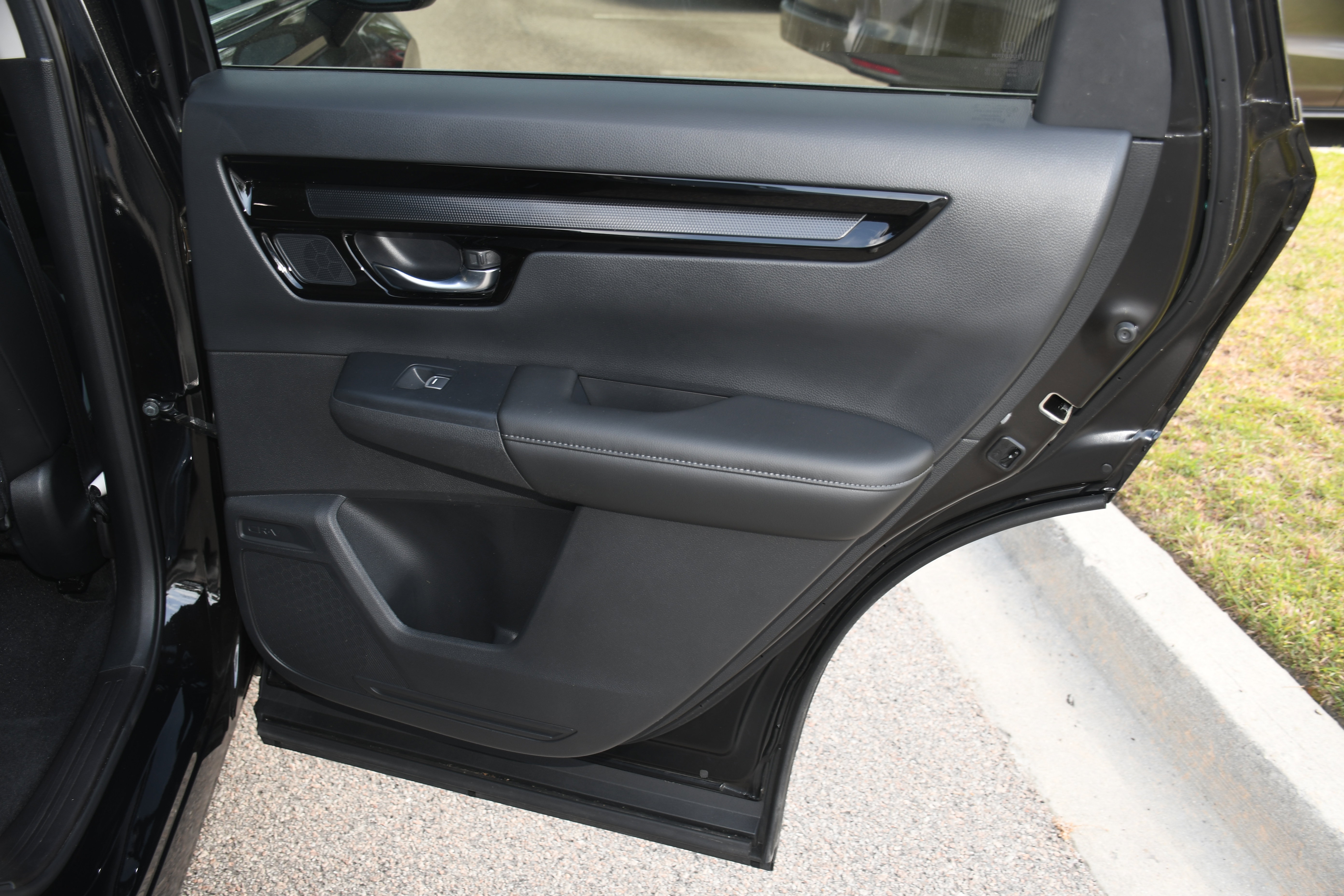 Used 2025 Honda CR-V EX-L image 21