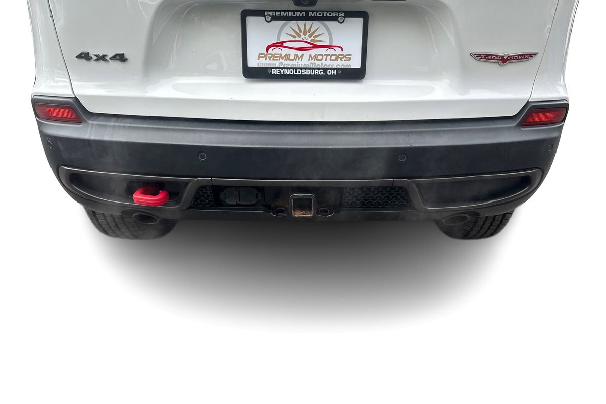 Used 2019 Jeep Cherokee Trailhawk w/ Cold Weather Group image 24