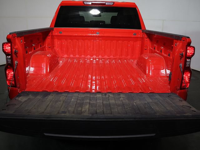 Used 2023 Chevrolet Silverado 1500 LT AWD/4WD image 10