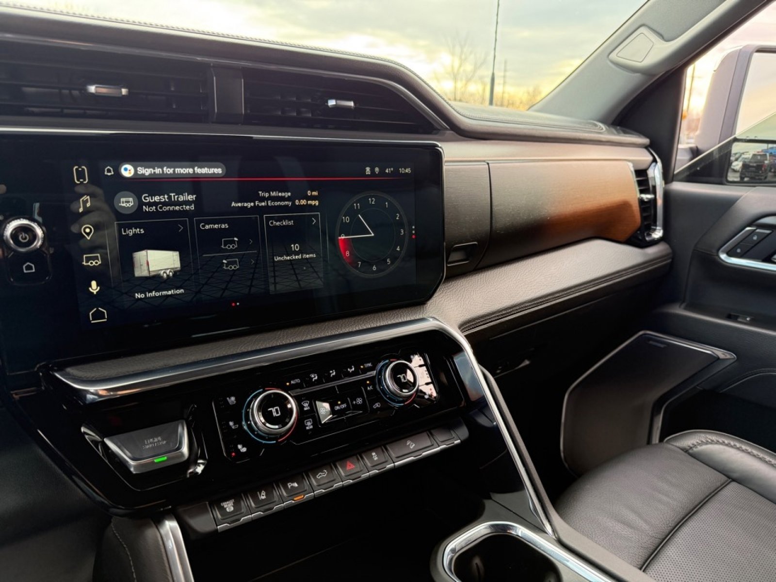 Used 2025 GMC Sierra 2500 Denali w/ Technology Package image 33