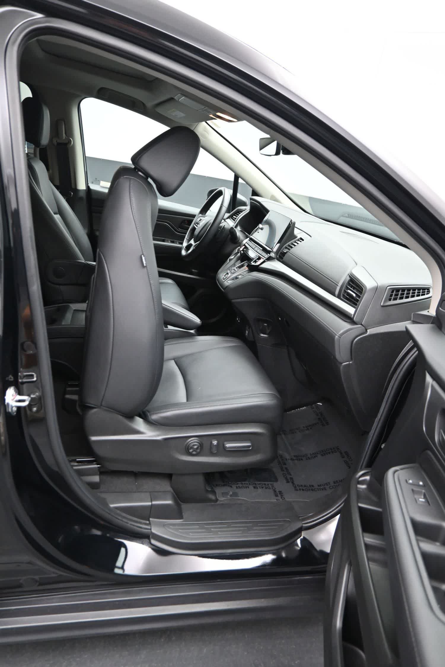 Used 2025 Honda Odyssey EX-L image 11