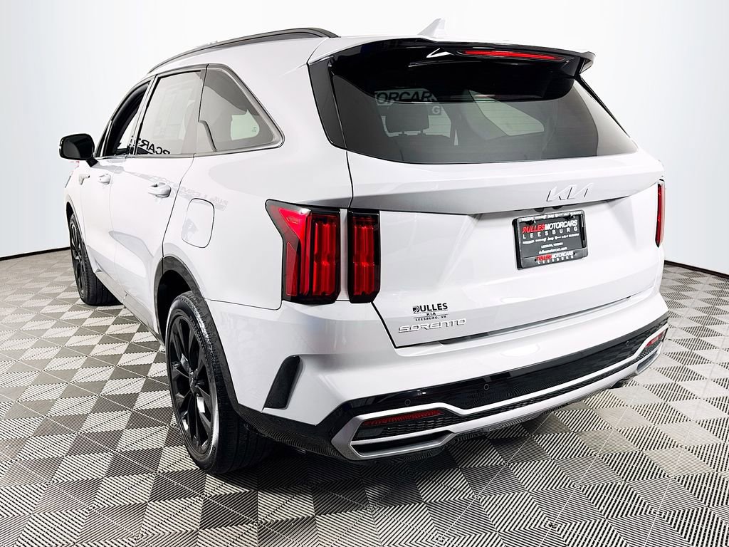 Used 2023 Kia Sorento SX image 5