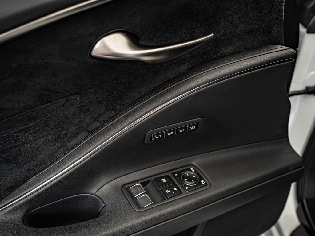 Used 2023 Lexus LC 500 Coupe w/ Performance Package image 28