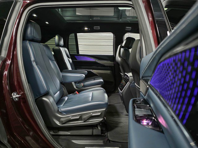 Used 2025 Cadillac Escalade IQ Luxury 2 w/ LPO, Premium Carpet Package image 16