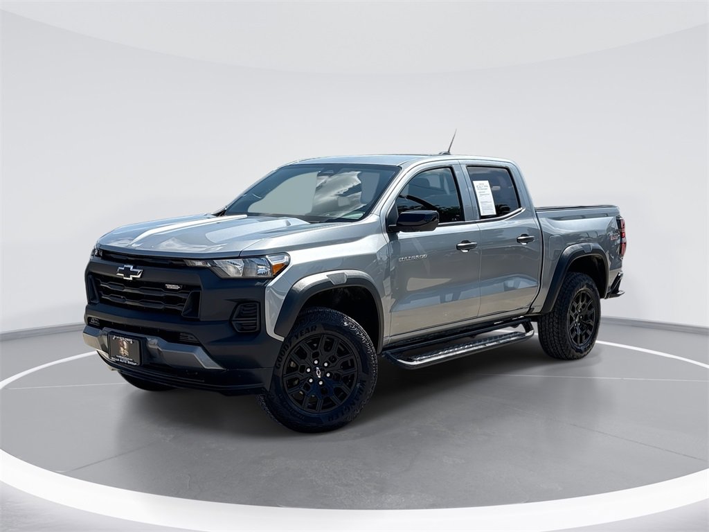 Used 2024 Chevrolet Colorado Trail Boss w/ Advanced Trailering Package image 1
