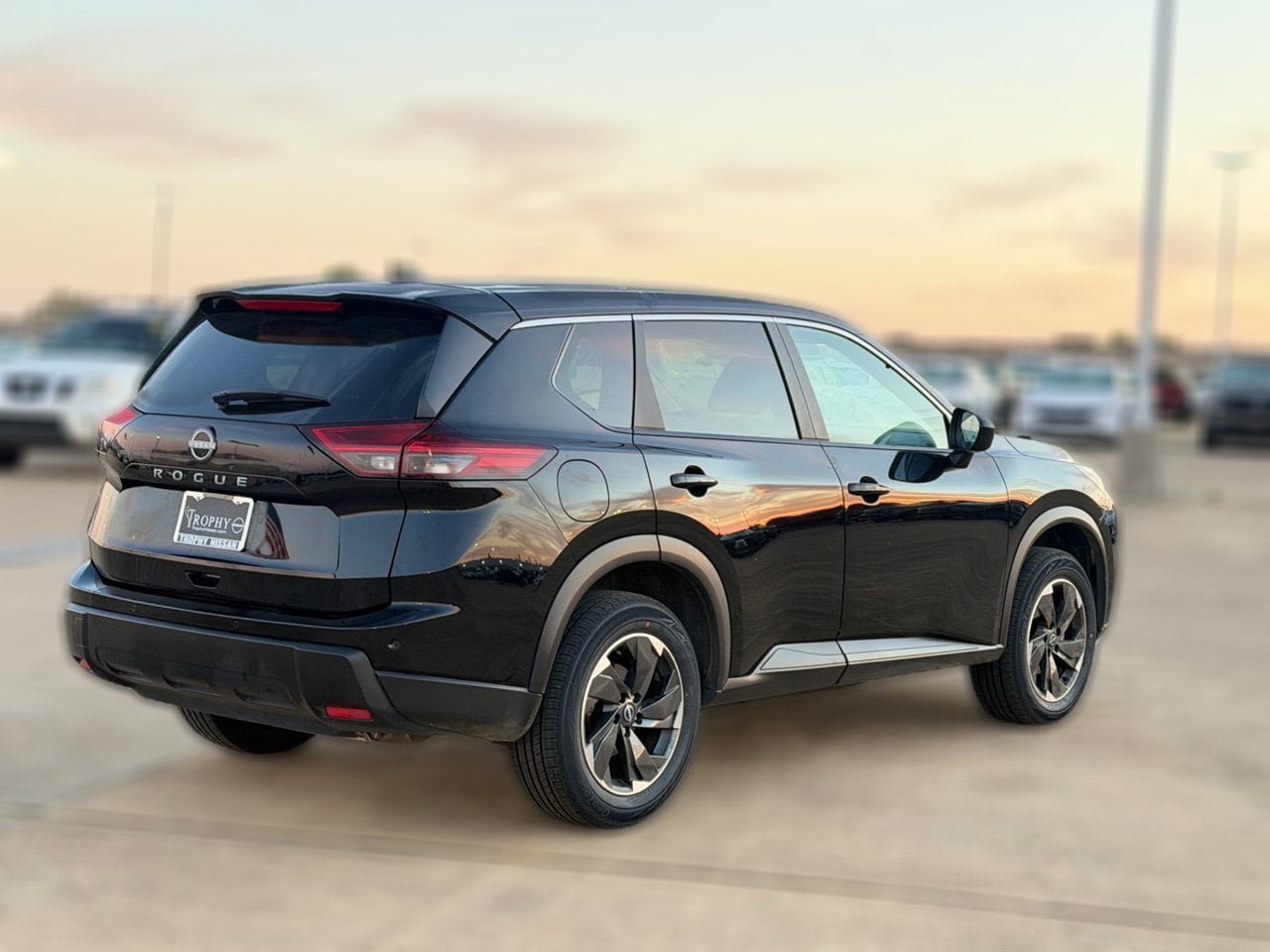 Certified 2025 Nissan Rogue SV FWD image 6