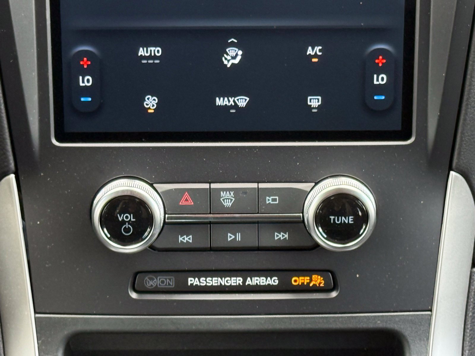 Used 2024 Ford Edge SE AWD/4WD image 20