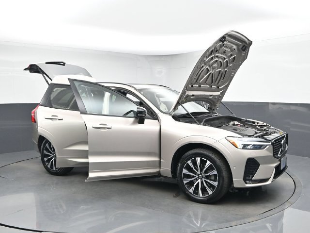 Used 2024 Volvo XC60 B5 Plus w/ Climate Package AWD/4WD image 52