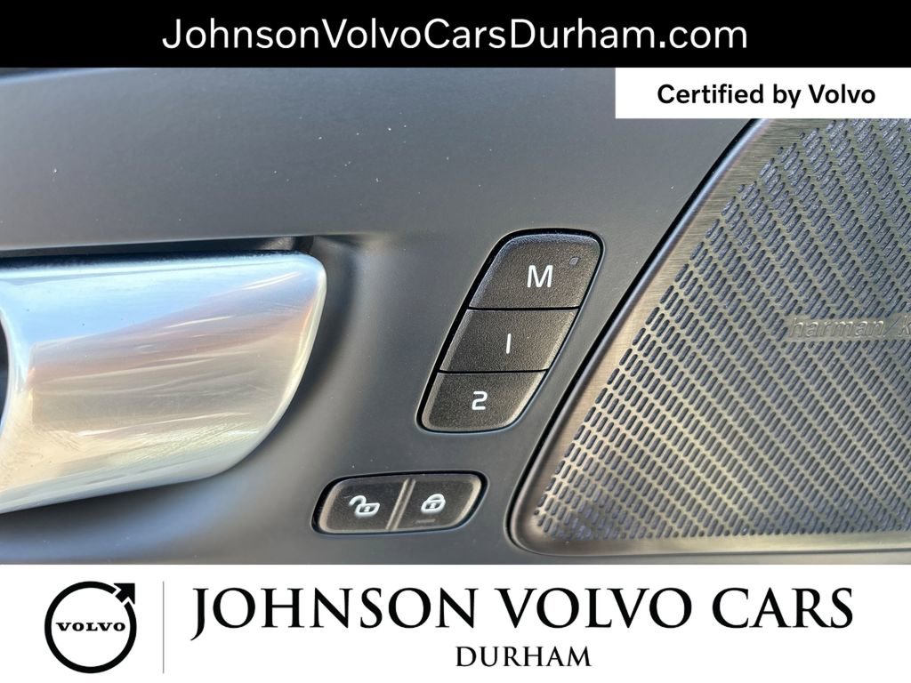 Certified 2023 Volvo XC60 B5 Ultimate w/ Protection Package Premier FWD image 16