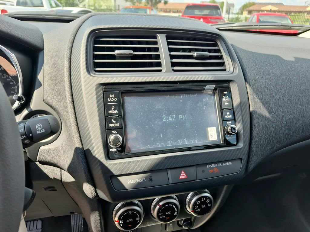 Used 2025 Mitsubishi Outlander Sport ES AWD/4WD image 16