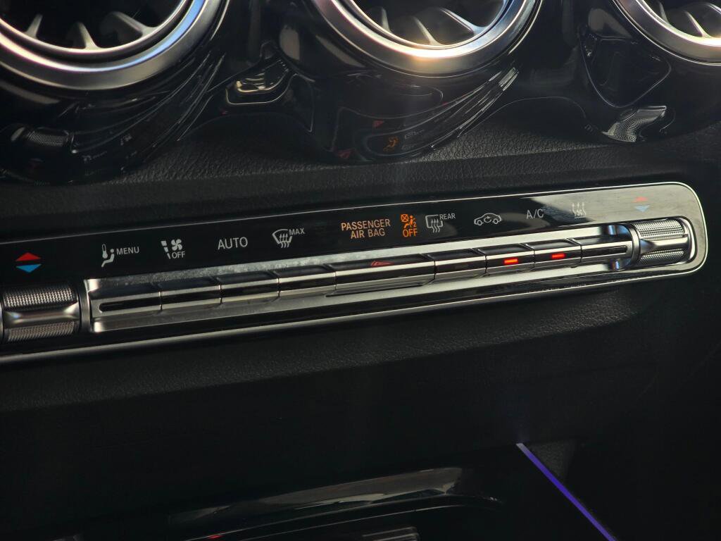 Used 2023 Mercedes-Benz EQB 300 4MATIC image 48