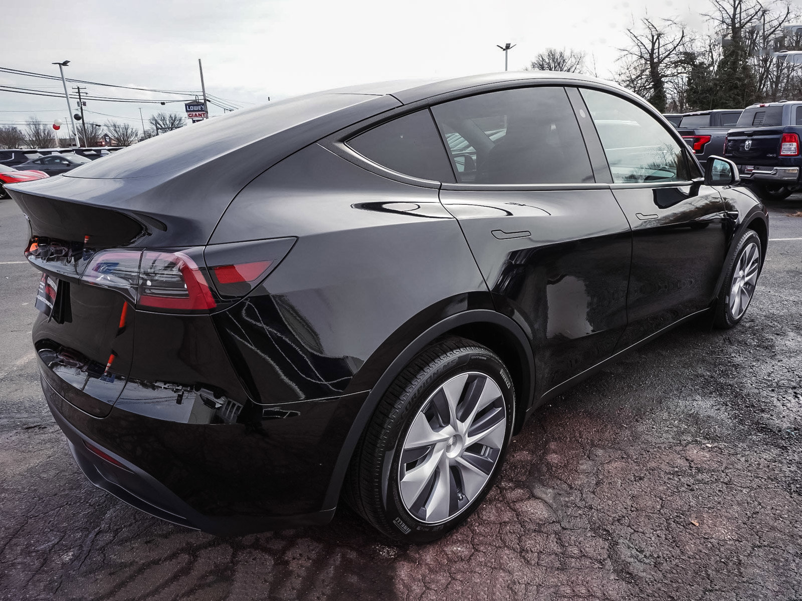 Used 2024 Tesla Model Y Long Range image 6