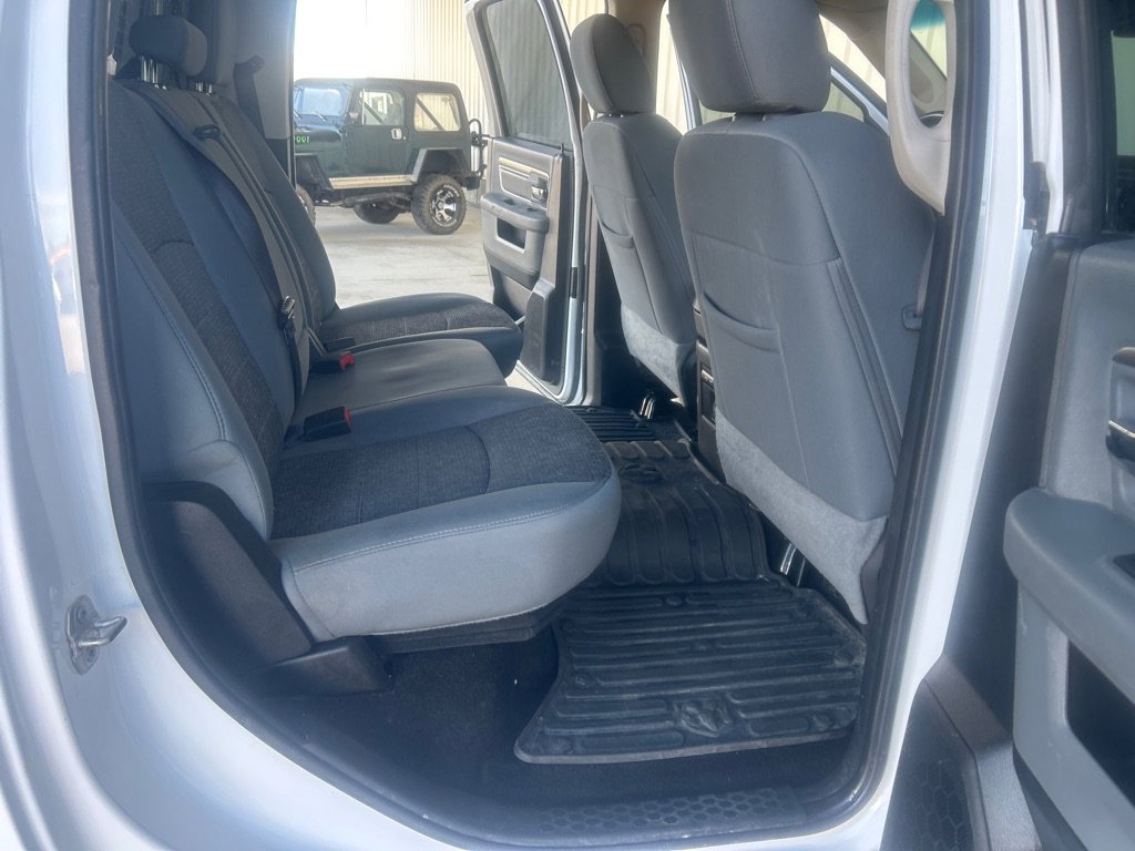 Used 2015 RAM 1500 Classic SLT image 17