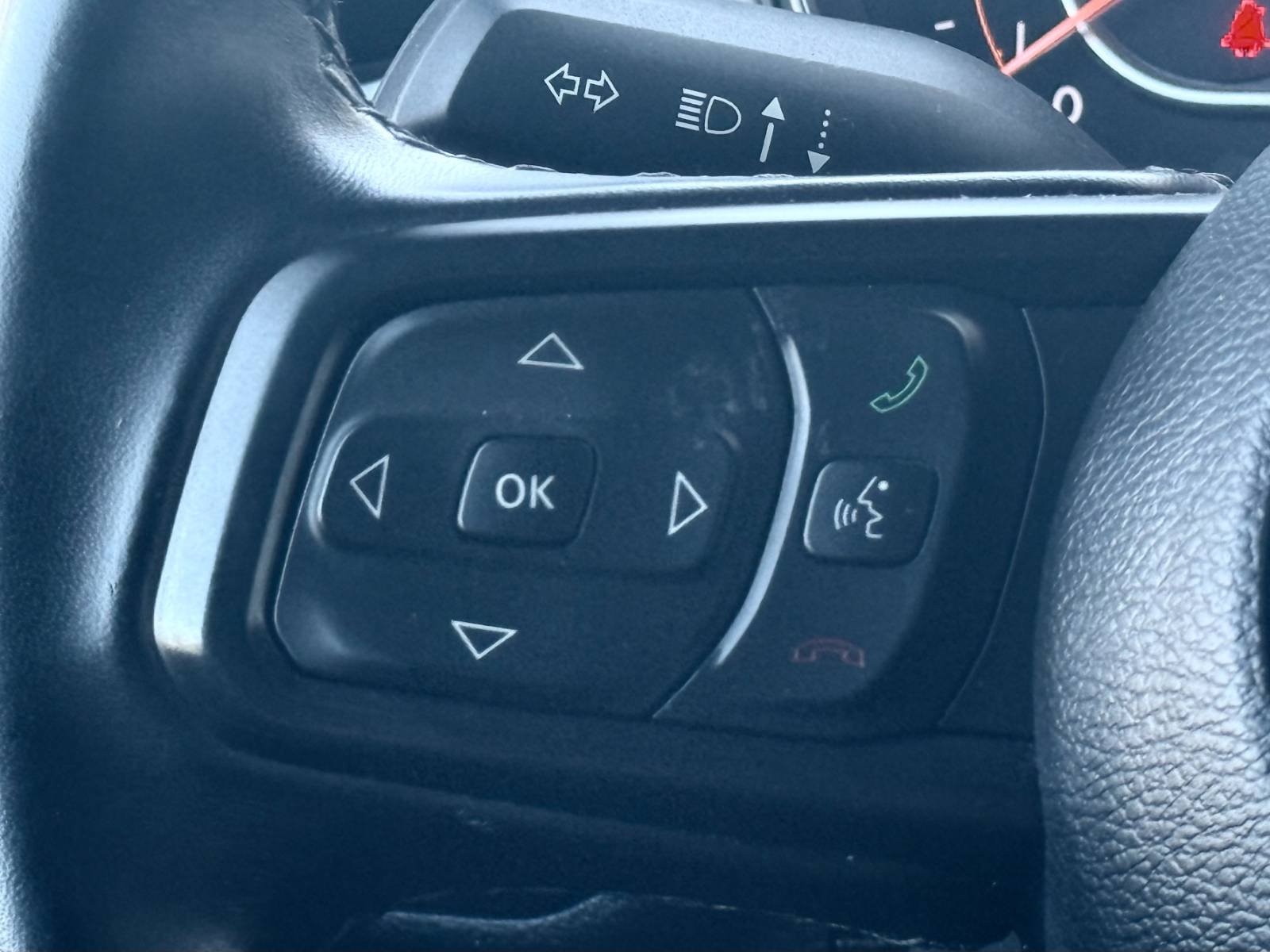 Used 2021 Jeep Gladiator Sport AWD/4WD image 18