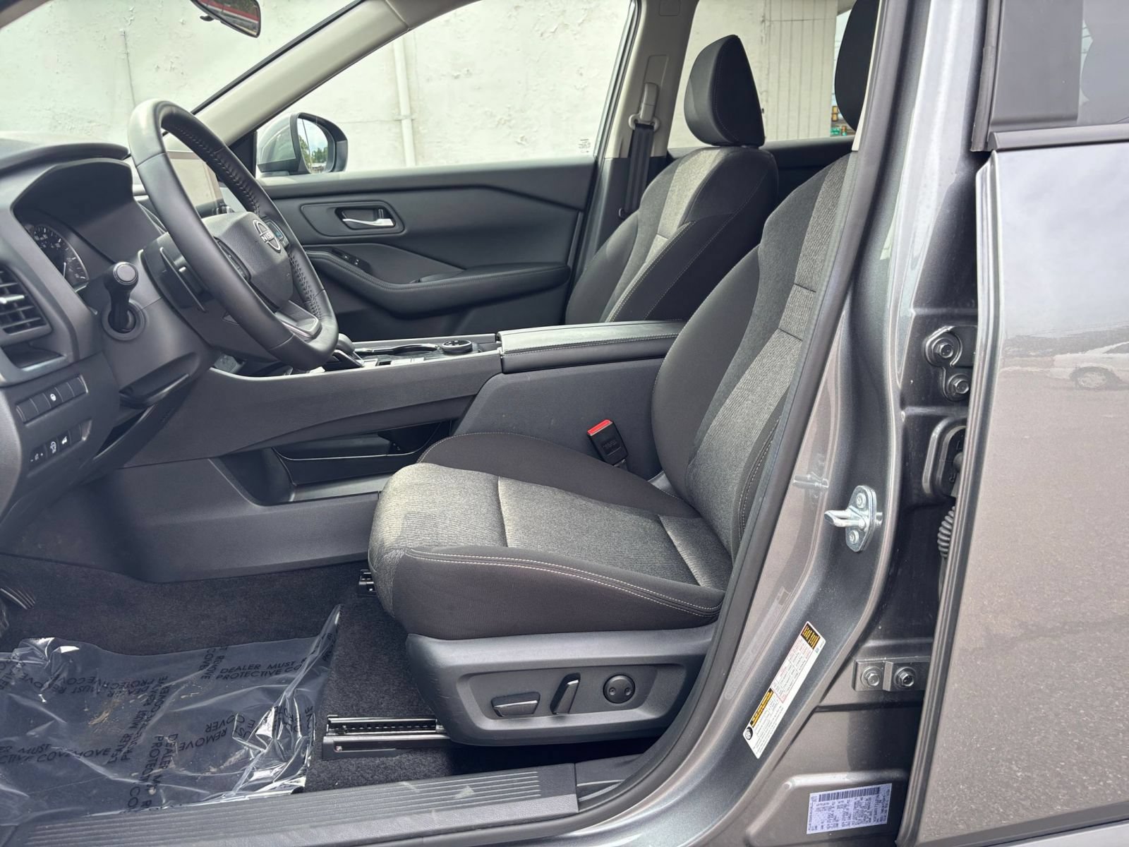Used 2026 Nissan Rogue SV AWD/4WD image 28