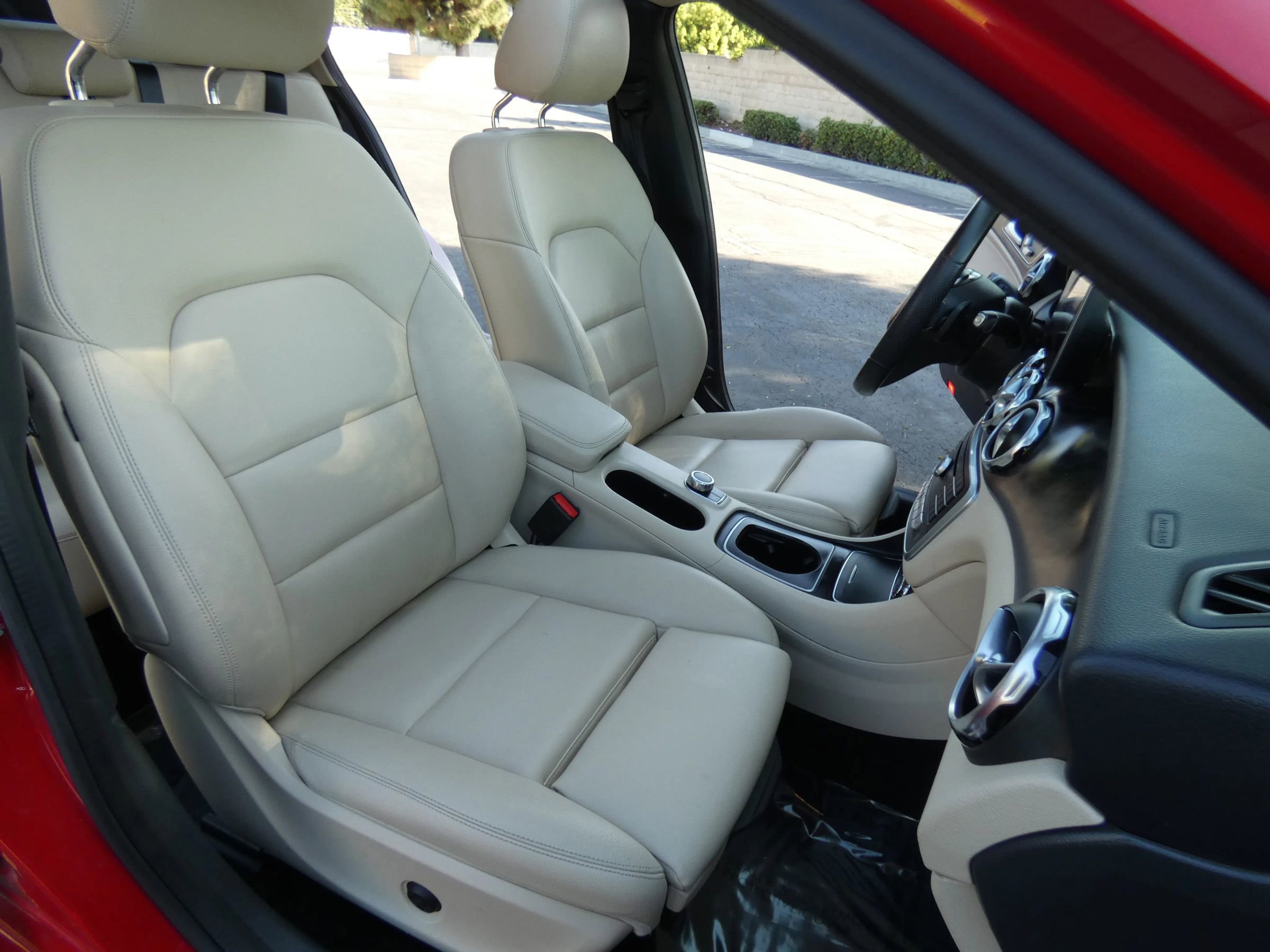 Used 2019 Mercedes-Benz GLA 250 image 28