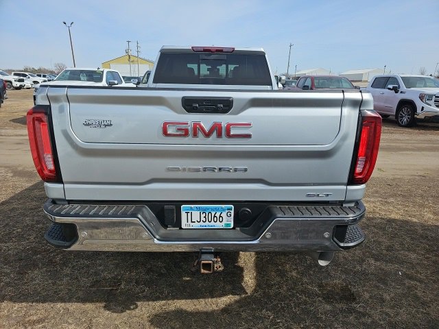 Used 2023 GMC Sierra 3500 SLT w/ SLT Premium Package image 4