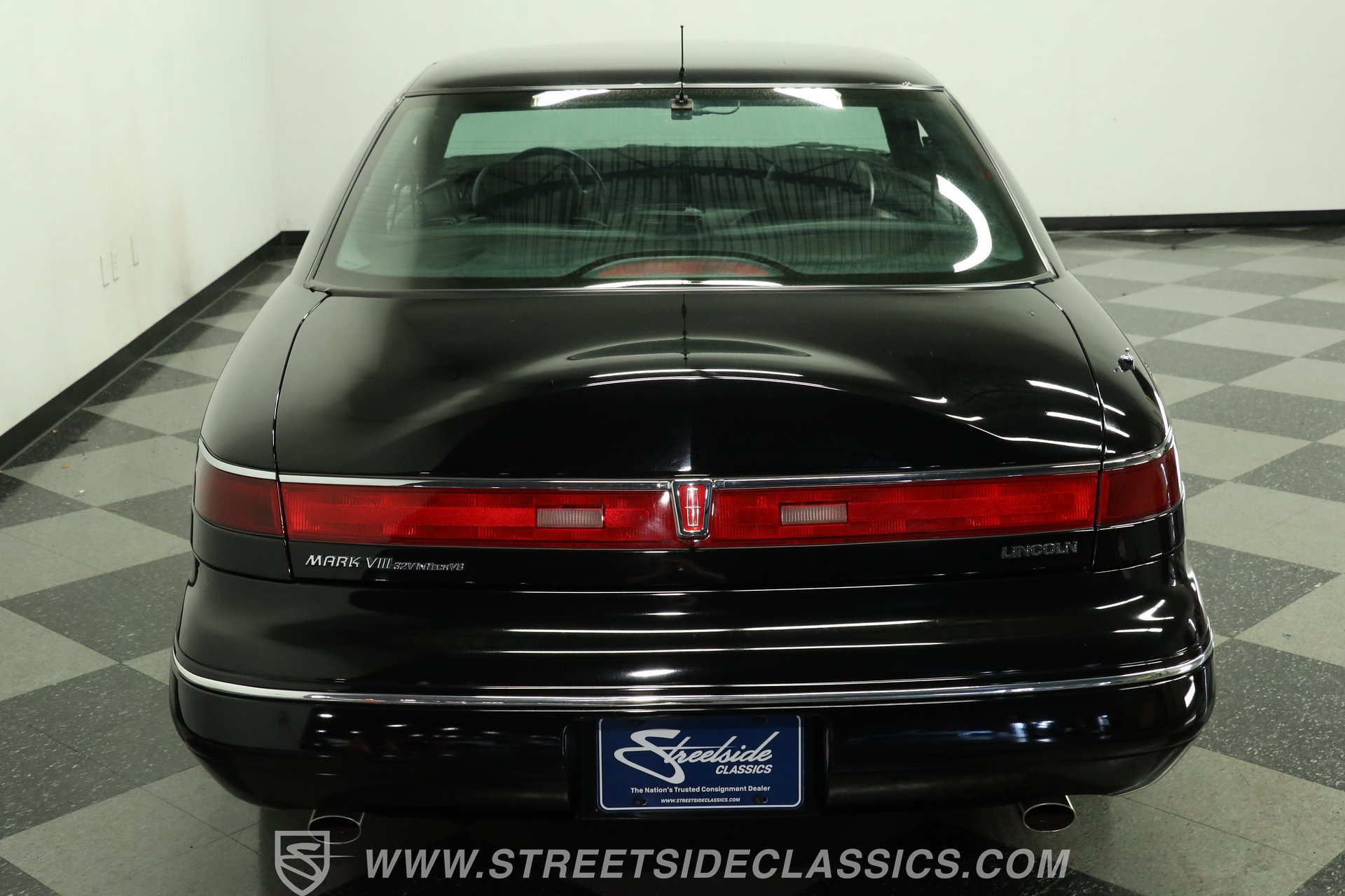 Used 1996 Lincoln Mark VIII RWD image 9