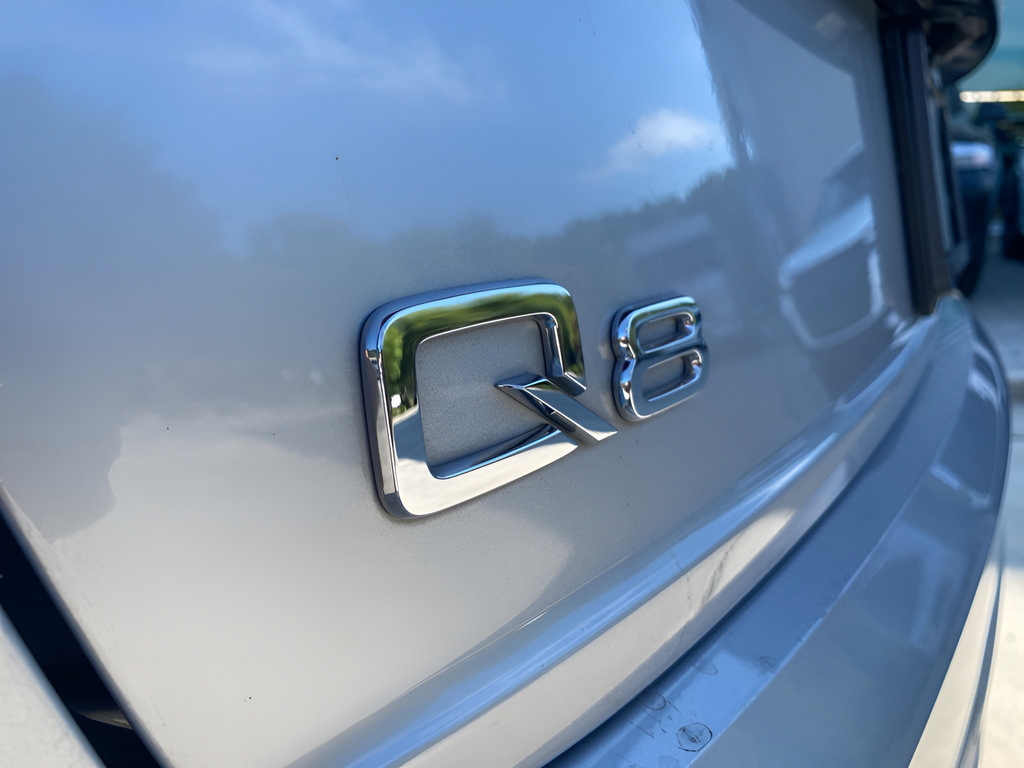 Used 2019 Audi Q8 Premium AWD/4WD image 10