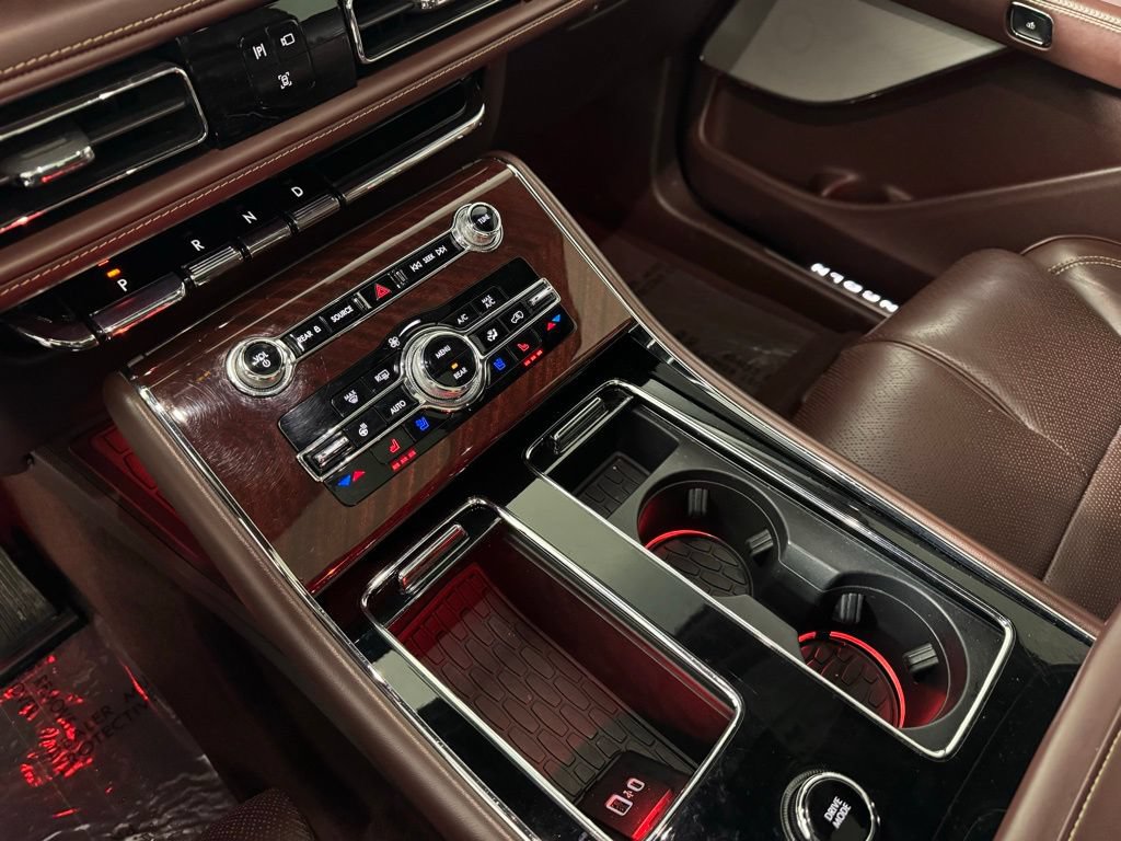 Certified 2023 Lincoln Aviator Black Label w/ Dynamic Handling Package AWD/4WD image 32