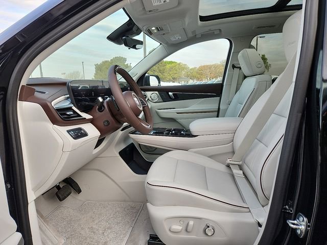 New 2026 Buick Enclave Avenir image 8