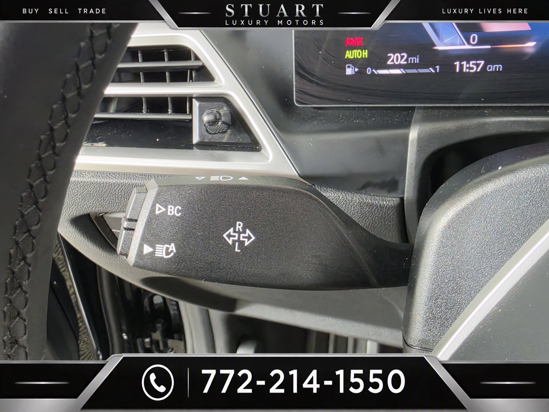 Used 2025 BMW 330i xDrive Sedan AWD/4WD image 13