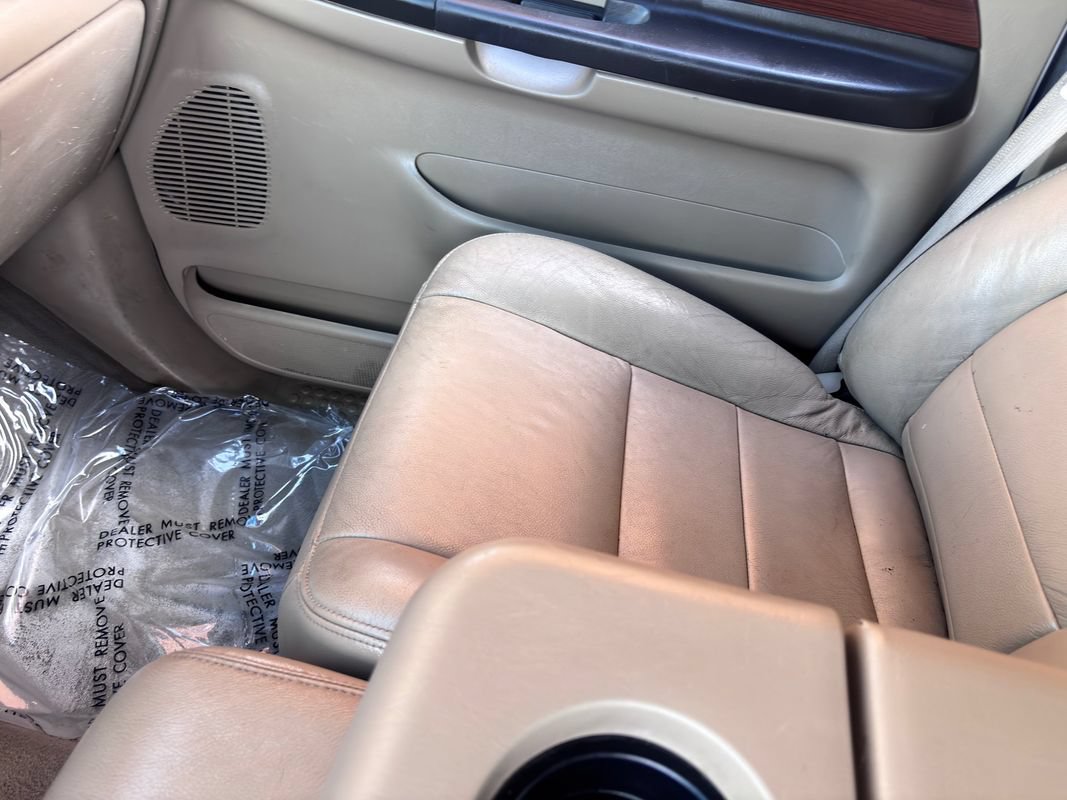 Used 2005 Ford F350 Lariat AWD/4WD image 16