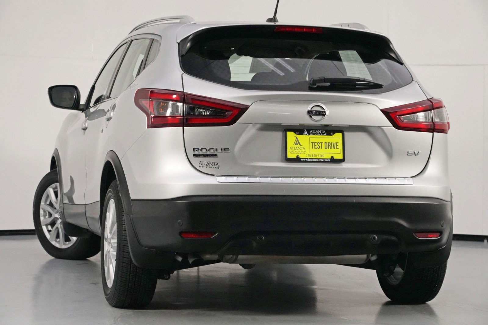 Used 2022 Nissan Rogue Sport SV image 5